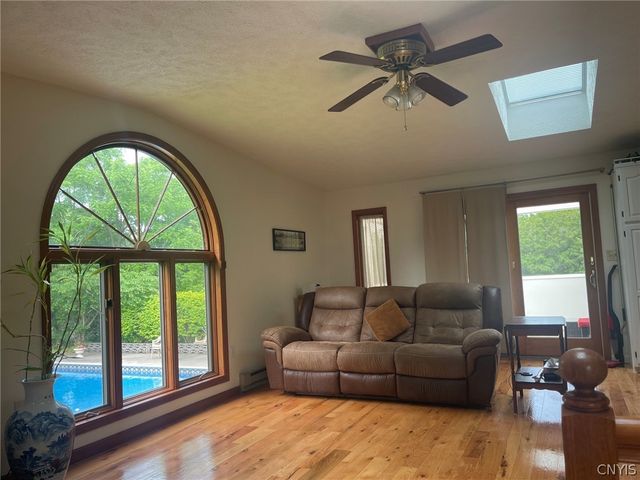 543 East Campbell Avenue, Sherrill, NY 13461