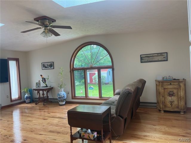 543 East Campbell Avenue, Sherrill, NY 13461