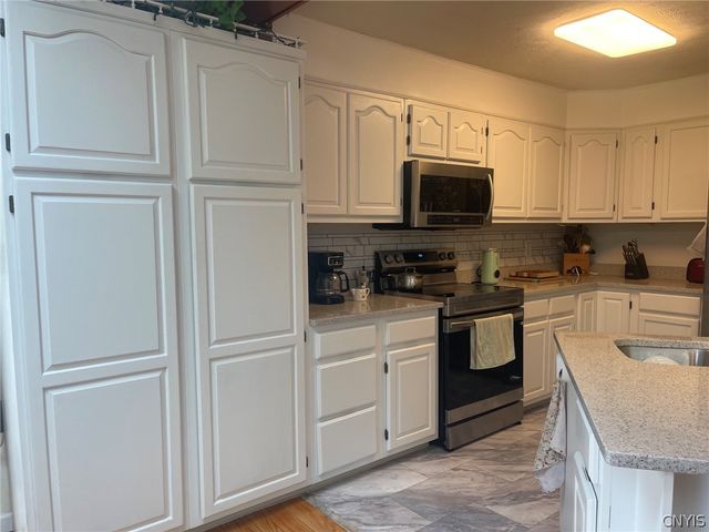 543 East Campbell Avenue, Sherrill, NY 13461