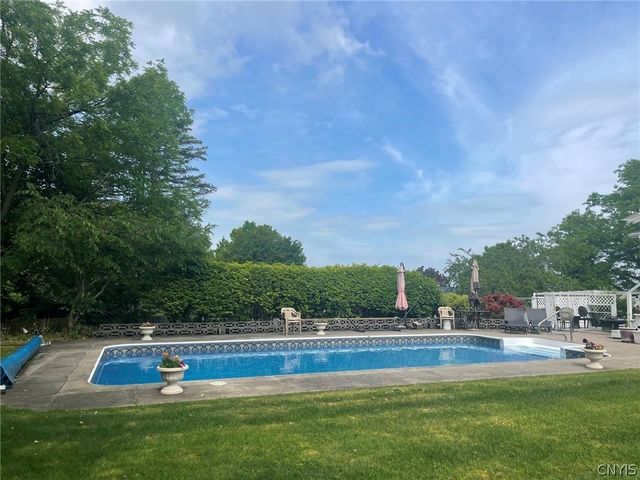 543 East Campbell Avenue, Sherrill, NY 13461