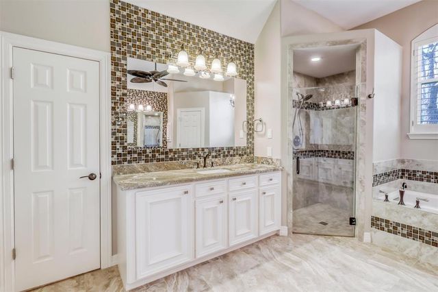 2114 Summerland Drive N, Richmond, TX 77406