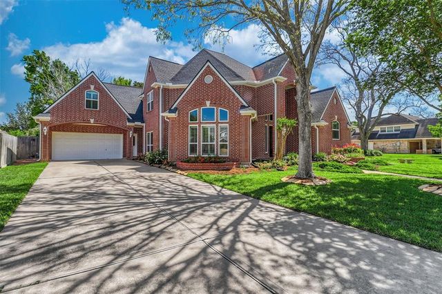 2114 Summerland Drive N, Richmond, TX 77406