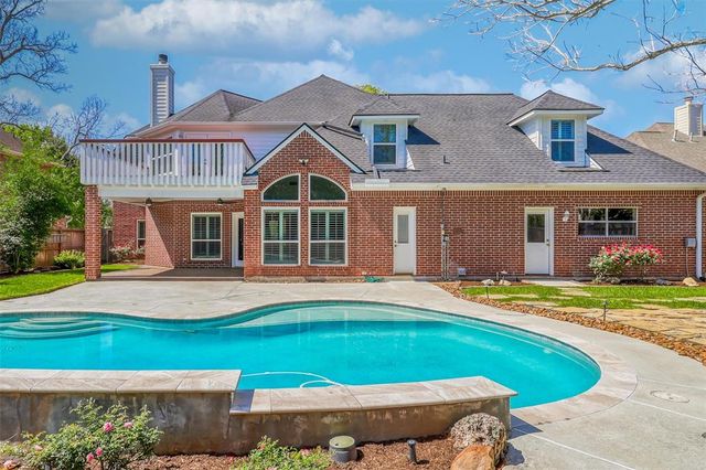 2114 Summerland Drive N, Richmond, TX 77406