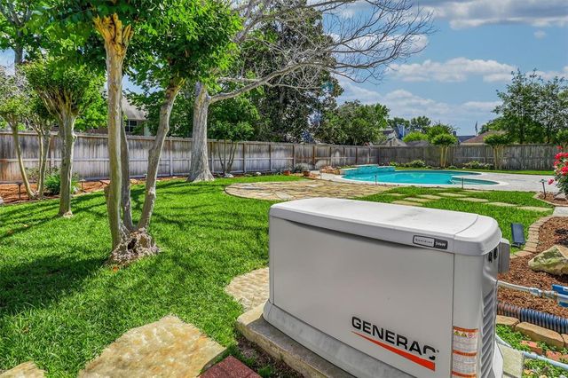 2114 Summerland Drive N, Richmond, TX 77406