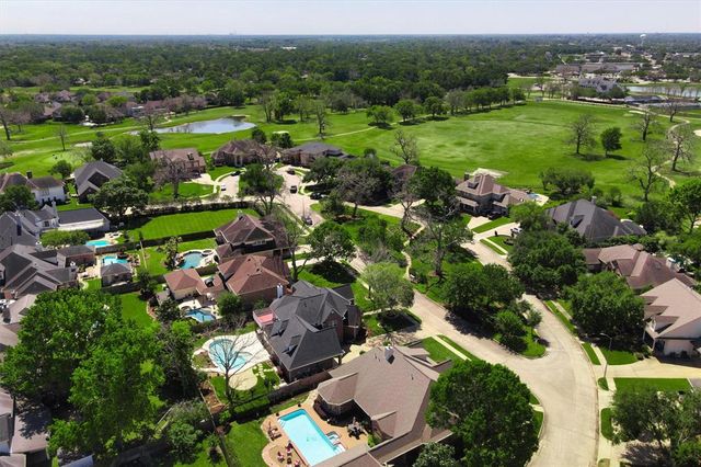2114 Summerland Drive N, Richmond, TX 77406