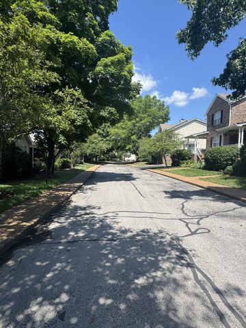129 Pepper Ridge Cir, Antioch, TN 37013