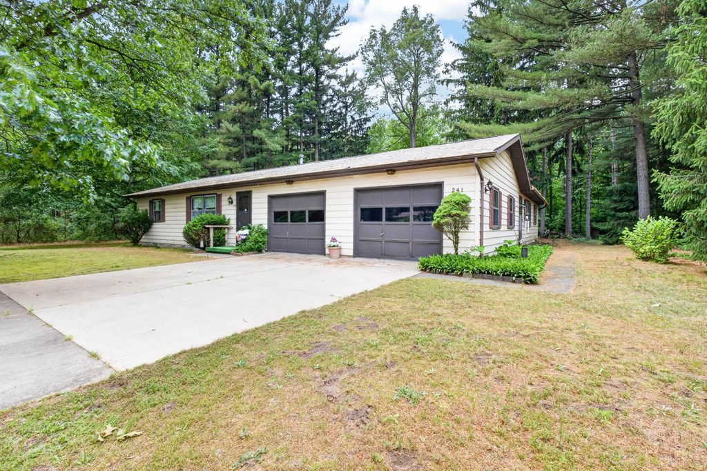 239 Pine Ridge Road, Bedford Twp, MI 49017