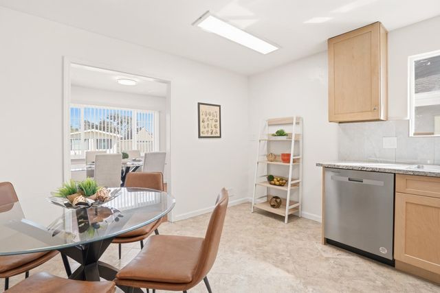 318 Saint Francis Boulevard, Daly City, CA 94015