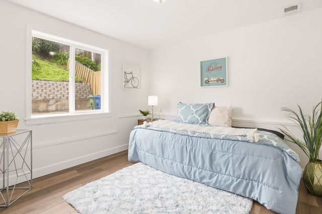 318 Saint Francis Boulevard, Daly City, CA 94015