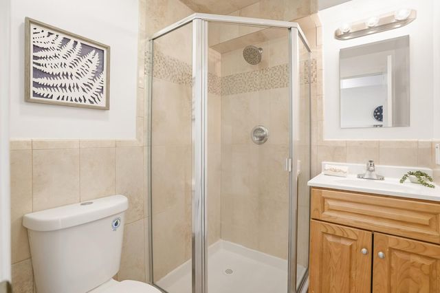 318 Saint Francis Boulevard, Daly City, CA 94015