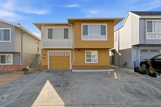 318 Saint Francis Boulevard, Daly City, CA 94015