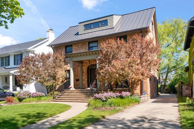 1319 Lincoln Street, Evanston, IL 60201