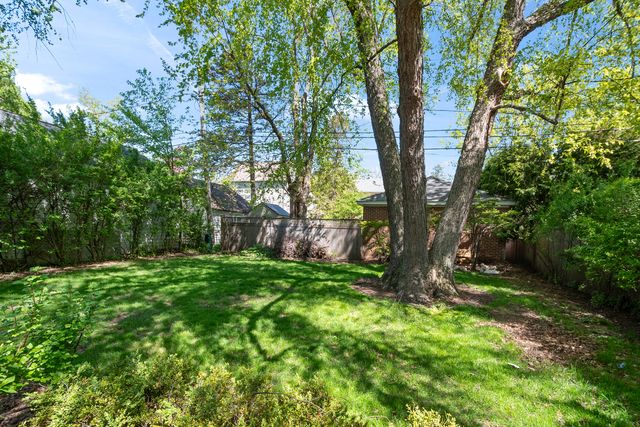 1319 Lincoln Street, Evanston, IL 60201