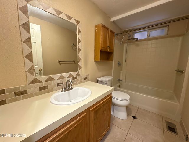 1750 Collins Circle, Reno, NV 89506