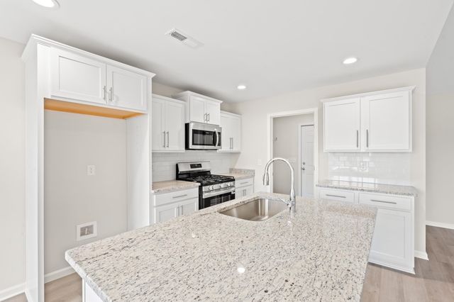 904 Woodside Dr., Conway, SC 29526