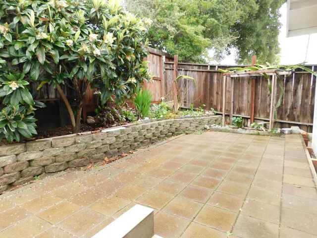 2912 Macarthur Blvd, Oakland, CA 94602