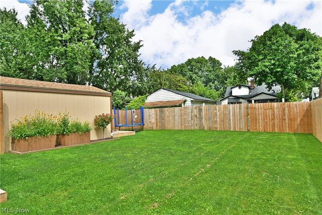 1806 Sheridan Avenue NE, Warren, OH 44483