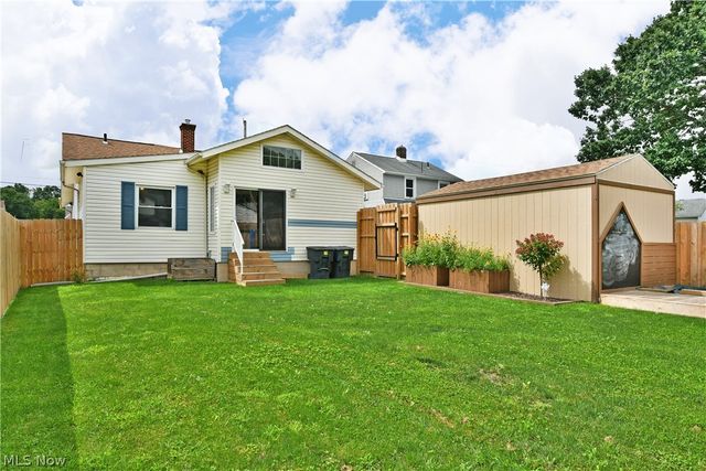 1806 Sheridan Avenue NE, Warren, OH 44483