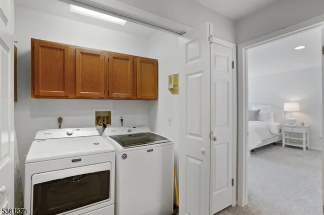 50 New England Ave H, Summit City, NJ 07901