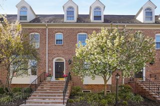 50 New England Ave H, Summit City, NJ 07901