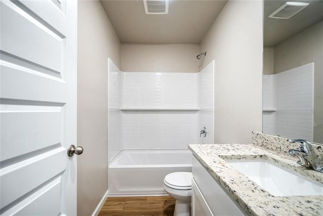 1918 Redwood Lane, El Reno, OK 73036