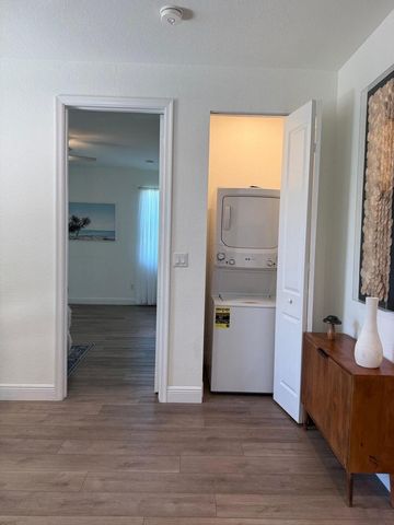 341 Oak Alley, Delray Beach, FL 33444