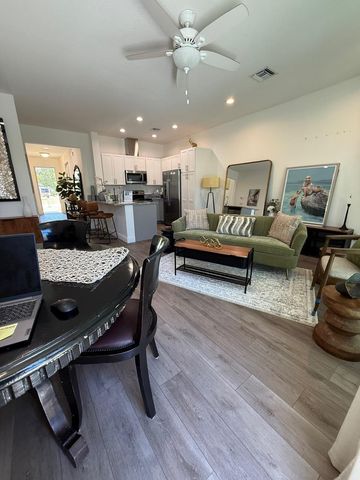 341 Oak Alley, Delray Beach, FL 33444