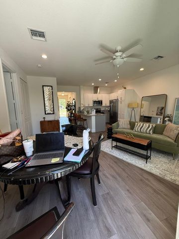 341 Oak Alley, Delray Beach, FL 33444