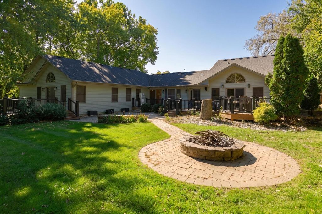 5S571 S Tuthill Road, Naperville, IL 60563 — photo 3