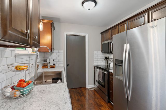 5005 Ashley Dr, Nashville, TN 37211