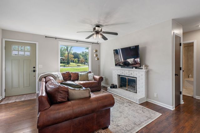 5005 Ashley Dr, Nashville, TN 37211