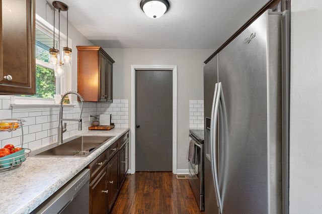 5005 Ashley Dr, Nashville, TN 37211