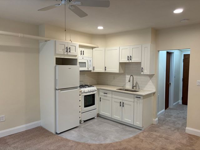 27 Stearns Road 8, Brookline, MA 02446