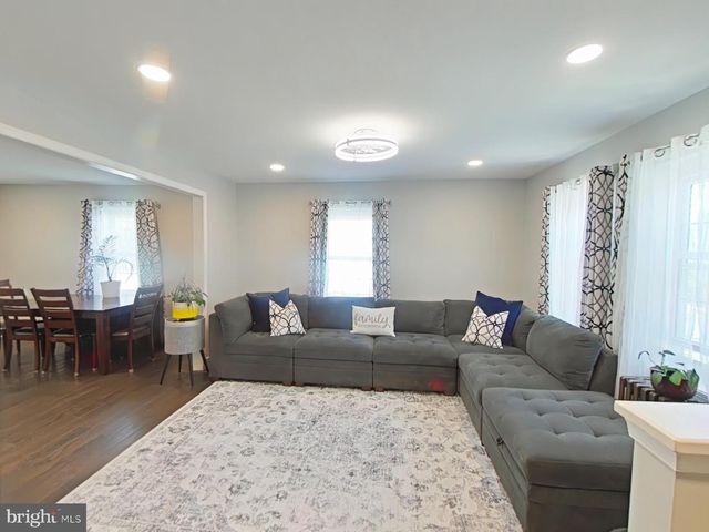 559 SAUDE AVENUE, Essington, PA 19029