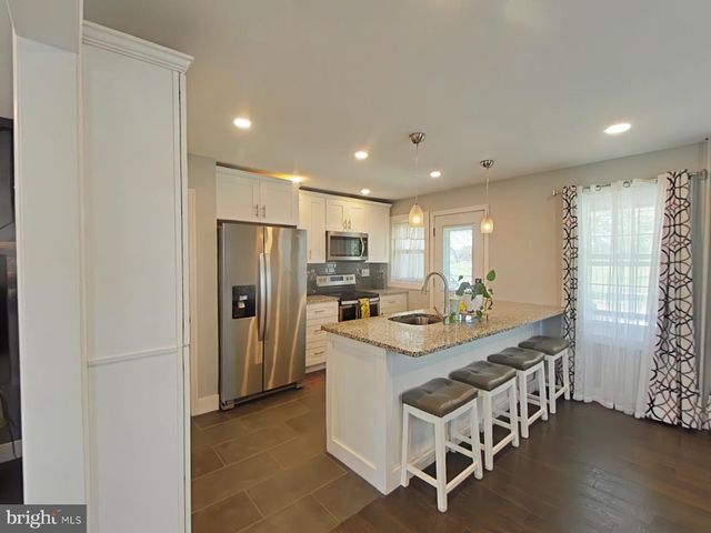 559 SAUDE AVENUE, Essington, PA 19029