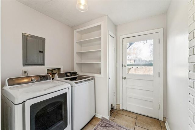 6300 W 81st Street, Overland Park, KS 66204