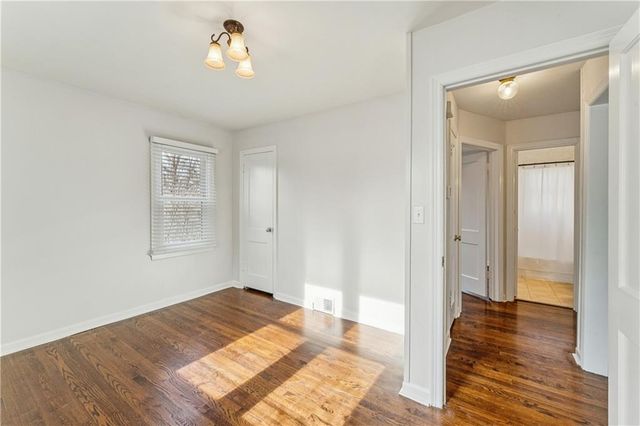 6300 W 81st Street, Overland Park, KS 66204