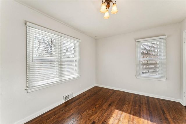 6300 W 81st Street, Overland Park, KS 66204