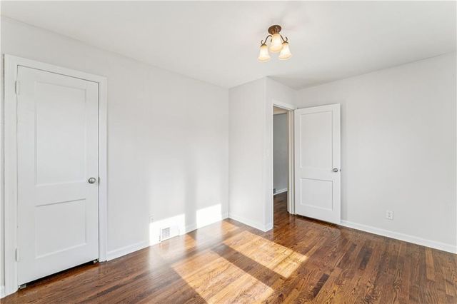 6300 W 81st Street, Overland Park, KS 66204