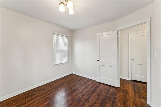 6300 W 81st Street, Overland Park, KS 66204