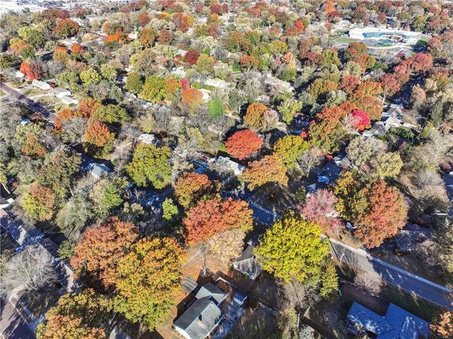 6300 W 81st Street, Overland Park, KS 66204