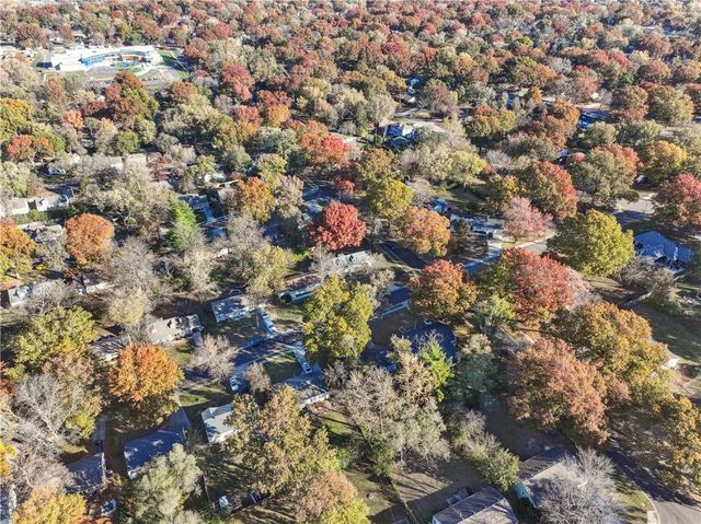 6300 W 81st Street, Overland Park, KS 66204