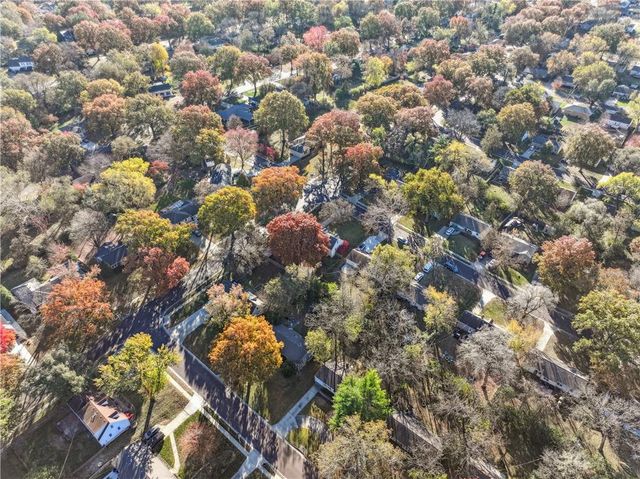 6300 W 81st Street, Overland Park, KS 66204