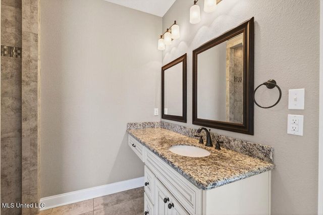 5827 Sylvester Street, Ocean Springs, MS 39564