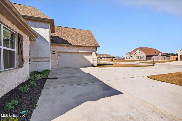 5827 Sylvester Street, Ocean Springs, MS 39564