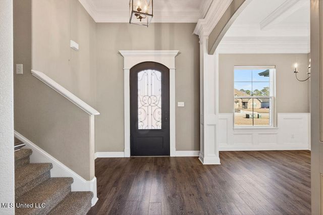 5827 Sylvester Street, Ocean Springs, MS 39564