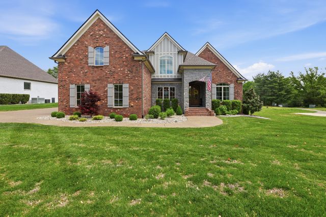 307 Five Oaks Blvd, Lebanon, TN 37087