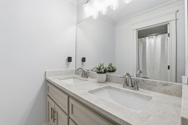 307 Five Oaks Blvd, Lebanon, TN 37087