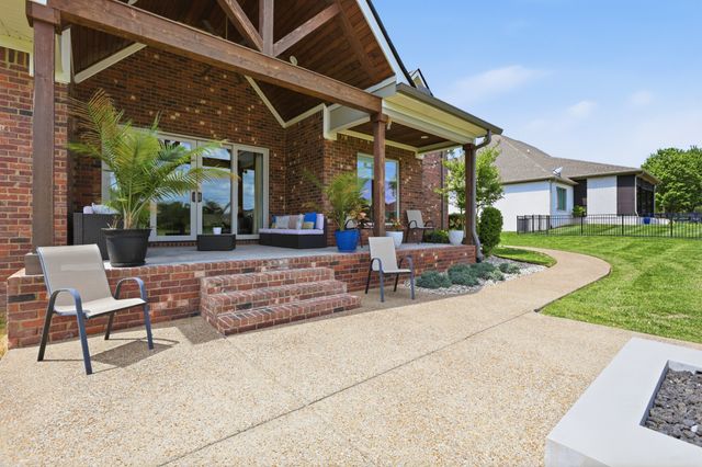 307 Five Oaks Blvd, Lebanon, TN 37087