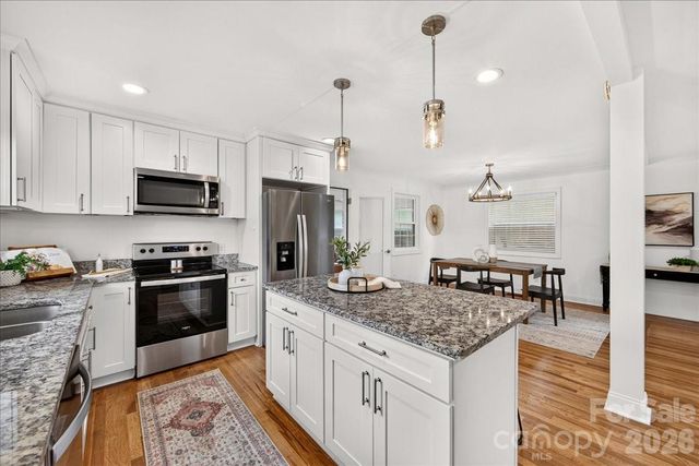 8000 Lawyers Road, Charlotte, NC 28227